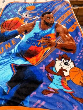Space Jam: A New Legacy LeBron James & Tune Squad Fleece Blanket.